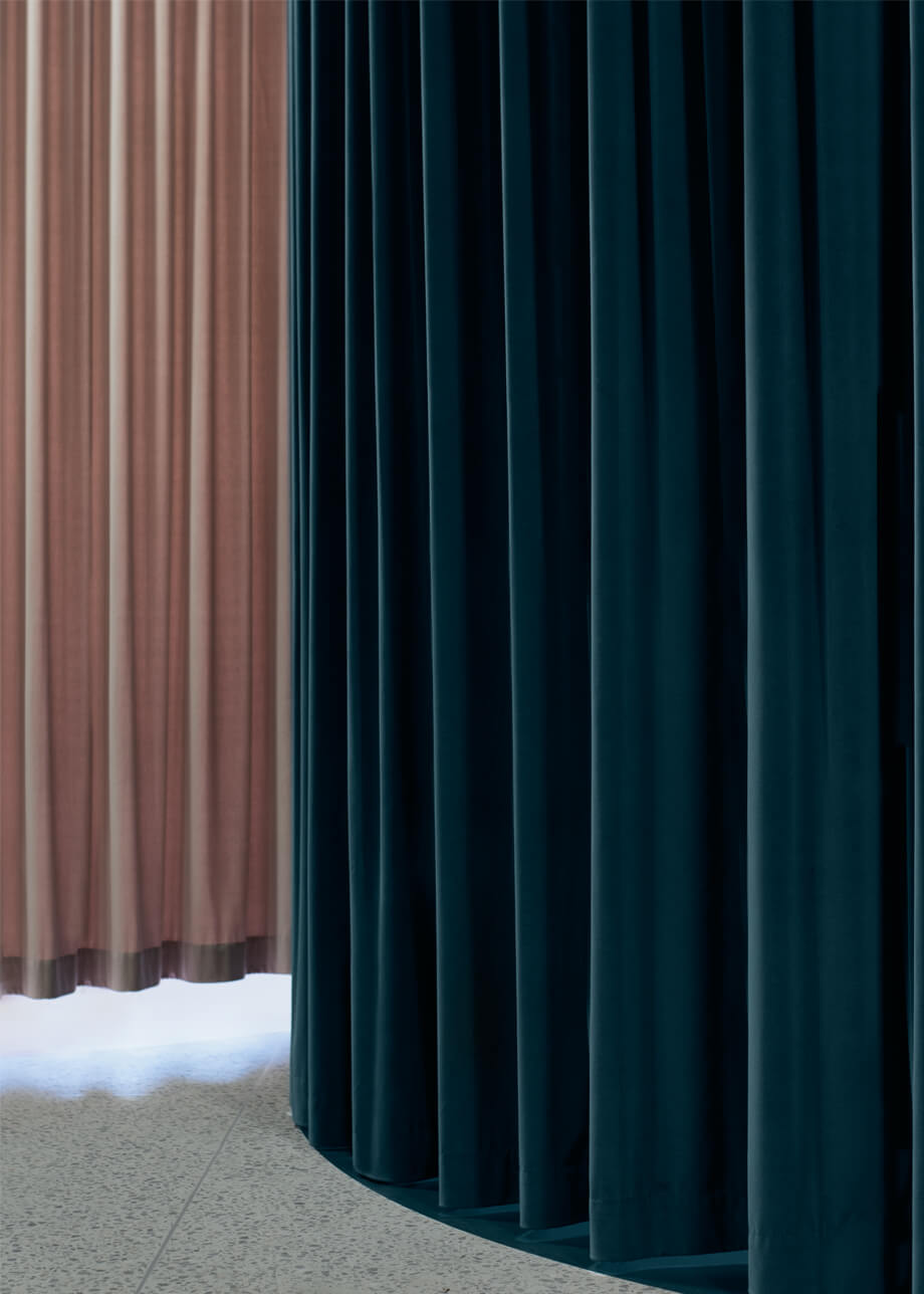 Bresic Whitney, Rosebery