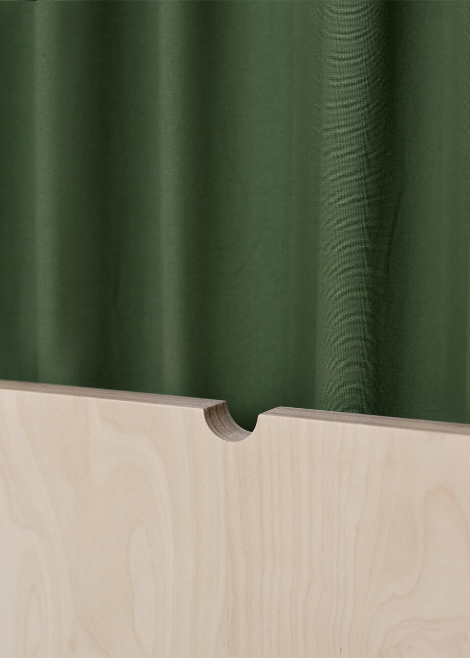 Bresic Whitney, Rosebery